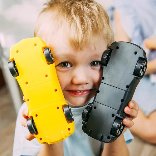 Miniatura 8 de QUERCITRON - Juego de vehículos magnéticos 5 en 1, juguete que se transforma en robot, kit de figuras de acción de construcción con piezas
