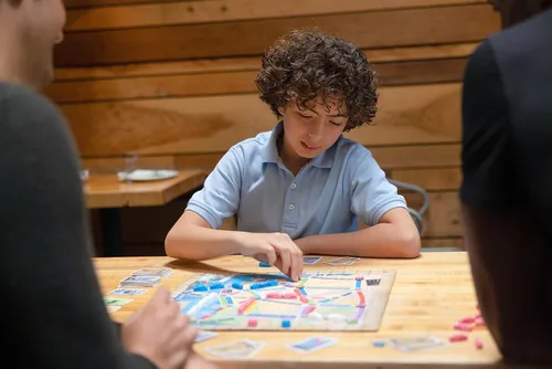 Miniatura 8 de Asmodee Ticket to Ride France + expansión del juego de mesa Old West: juego de estrategia de ruta de tren, divertido juego familiar para niños