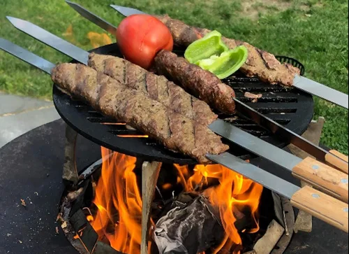 Miniatura 5 de G & F Products Brochetas para barbacoa, pinchos planos de acero inoxidable de 23 x 5/8 pulgadas con asas de madera, juego de 8 piezas con bolsa