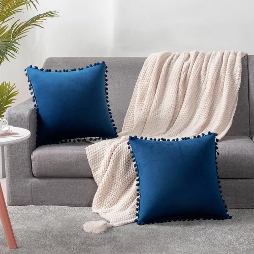 Miniatura 5 de DEZENE 18x18 Fundas de almohada decorativas azul oscuro: Paquete de 2 fundas de almohada suaves con pompones de terciopelo cuadrado para decoración