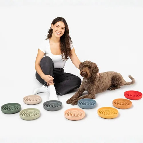 Miniatura 8 de Should We Go? Comedero lento para perros y cachorros, cuenco de silicona para comer lentamente, diseño moderno de alfombrilla para lamer, reduce