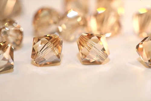 Miniatura 105 de 100 piezas auténticas Preciosa de 3 mm (0,12 pulgadas) cuentas sueltas de cristal bicono facetado pequeño amatista púrpura compatibles con cristales