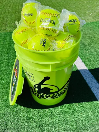 Miniatura 5 de Rawlings Cubo de 18 pelotas de softball de práctica Edades 12U 12 pulgadas Cubierta sintética