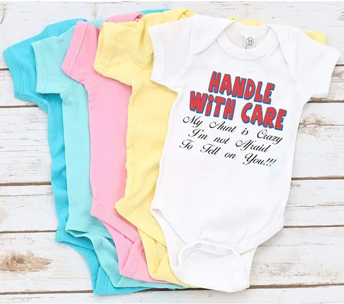 Miniatura 6 de TripleBDesigns Handle with Care my Aunt is Crazy I'm not Afraid to tell on you! Divertido mameluco para bebé