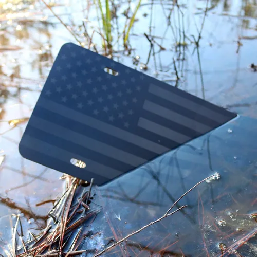 Miniatura 7 de Placa de matrícula de bandera estadounidense oculta casi invisible no fabricada en China, negro mate sobre aluminio compuesto negro de 1/8 pulgada