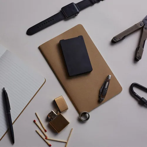 Miniatura 4 de Groove Life Cartera Magnética con Deslizamiento del Pulgar Groove - Portador de Tarjetas de Crédito de Aluminio Minimalista de Perfil Bajo