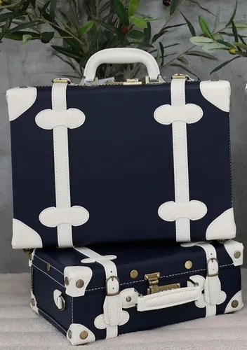 DAISY FIELDS Baúl de recuerdo para bebé. Colección Azul & Azul marino. Maleta de recuerdo. Diseñado en España (azul marino, Petite)