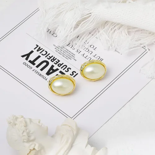 Miniatura 5 de Aretes de perlas chapados en oro de 18 quilates para mujer, aretes de perlas blancas de moda, accesorios de joyería, regalos para ella