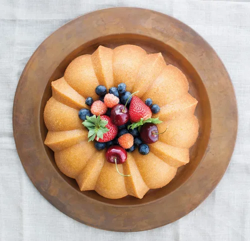 Miniatura 11 de Nordic Ware Bundt Original, 12 tazas, bronce