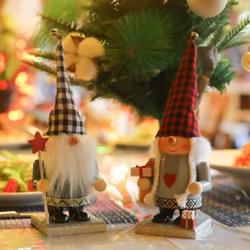 Miniatura 2 de FUNPENY Cascanueces decorativos de Navidad de 11 pulgadas, 2 juegos hechos a mano de gnomo de madera de peluche escandinavo sueco, regalo