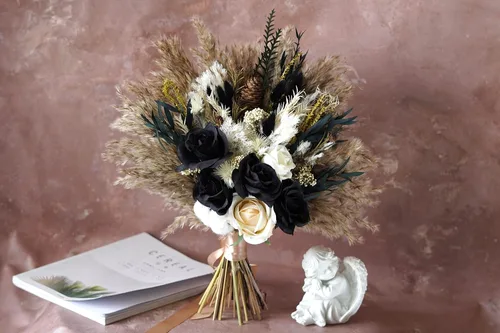 Ramo de boda de rosas preservadas negras y doradas, ramo de boda bohemio, ramo de hierba de las pampas, ramo de flores secas de 12-14 pulgadas