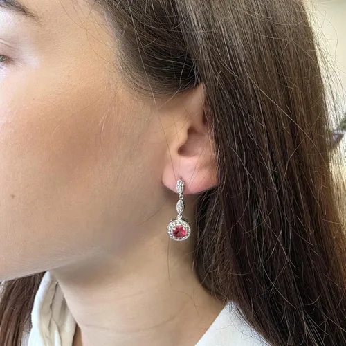 Miniatura 7 de Crystalline Azuria Aretes colgantes con cristales redondos de circonita chapada en oro blanco de 18 quilates para mujer