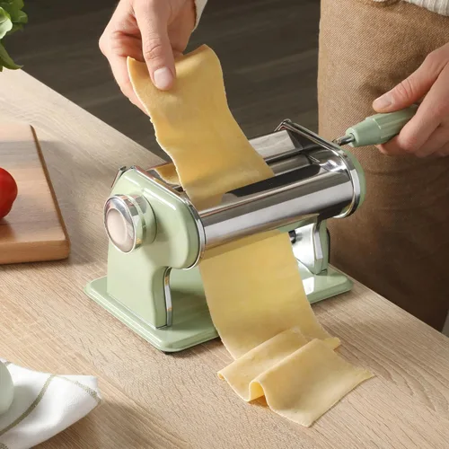 Miniatura 5 de Sur La Table Kitchen Essential Va Bene - Máquina manual para hacer pasta y fideos con rodillos y cortadores - Espaguetis, Fettuccini, Lasaña o Masa