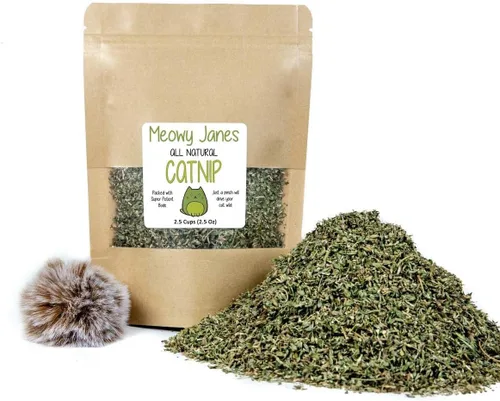 Meowy Janes 1.5 tazas de hierba gatera de súper alta potencia con bola de juguete mullida, cultivada en Estados Unidos (2.5 tazas)