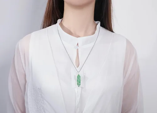 Miniatura 4 de XIANNVXI Collar con colgante de luna creciente envuelta en alambre con forma de árbol de la vida Collar con piedras de cristal curativo de reiki