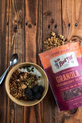 Miniatura 2 de Bob's Red Mill Granola de almendras y arándanos, 11 onzas (paquete de 6) – Sin OMG, grano entero, Kosher