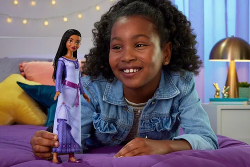Miniatura 2 de Mattel Disney Wish Toys, Asha of Rosas - Muñeca de moda posable con pelo natural, ropa extraíble, zapatos y accesorios