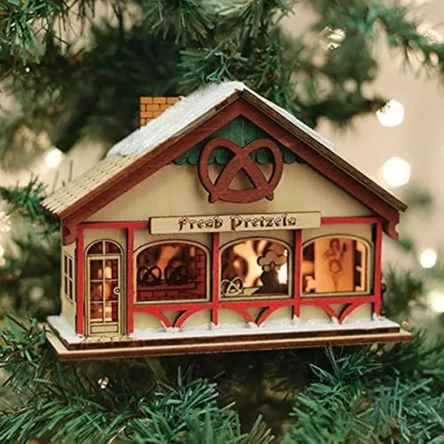 Miniatura 2 de Old World Christmas Peppermint Twist Pretzel Shop Adorno de madera para árbol de Navidad, decoración navideña hecha a mano, colección