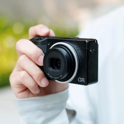 Miniatura 7 de JJC Tapa de anillo de decoración de lente de metal para Ricoh GR III GR III HDF GR3 GR3 HDF Accesorios Reemplaza Ricoh GN-1 Ring Cap - Negro