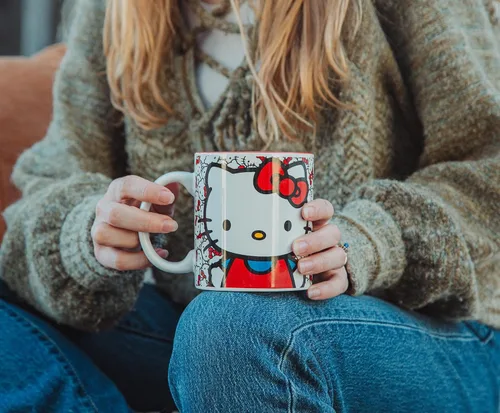 Miniatura 3 de Sanrio - Taza de cerámica de Hello Kitty Allover Faces Taza de café grande sin BPA para expreso, té, capacidad para 20 onzas