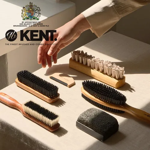 Miniatura 8 de Kent CC20 Cepillo de Ropa y Removedor de Pelusa de Doble Cara con Madera de Cerezo, Lado Firme para Polvo y Suciedad, Lado Suave para Cepillar