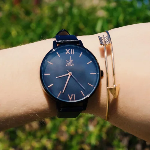Miniatura 3 de SHENGKE - Reloj de pulsera para mujer con correa de piel, Decent, Casual, Geneva, a prueba de agua, para mujeres creativas