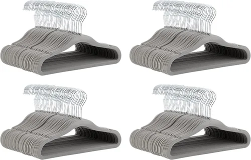 Miniatura 11 de Amazon Basics Perchas de terciopelo antideslizantes para niños que ahorran espacio con muescas para el hombro, construcción resistente para Beige