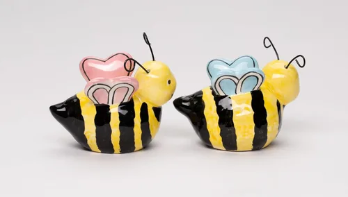 Miniatura 8 de 21028 Juego de saleros y pimenteros de cerámica fina Sweet Lovers Bumblebee Bee Couple de 3 pulgadas de largo