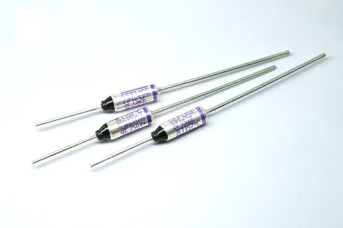 Miniatura 2 de SF152E SEFUSE, fusible térmico NEC grado C 157 (10 amperios, 250 voltios). Paquete x 5 unidades.