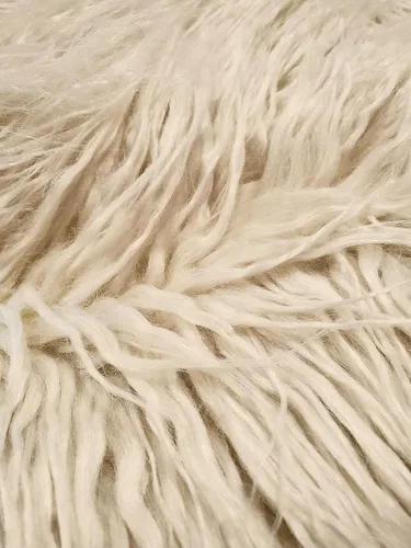 Miniatura 3 de Tela rizada de piel sintética de alpaca de pelo largo vendido por The Yard (crema latte)