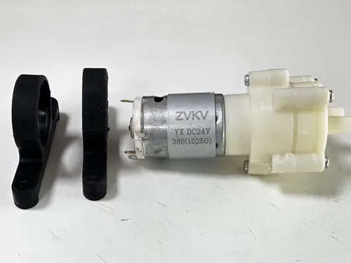Miniatura 3 de Mini bomba de agua DC 24V diafragma bomba autocebante para acuarios tanque de peces/máquina de té, bombas de agua R385 con soporte de PVC (24V)
