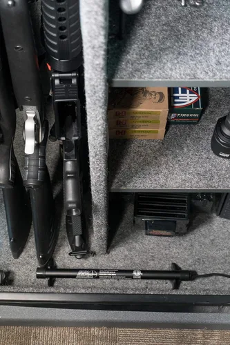 Miniatura 4 de LOCKDOWN Deshumidificador GunSaver con diseño delgado y de perfil bajo, fácil instalación y operación simple para control de humedad de bóveda