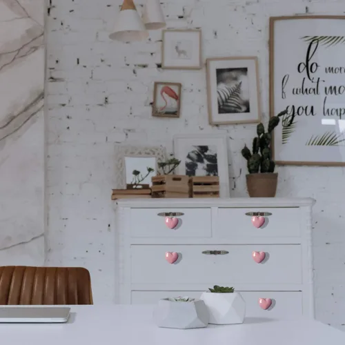 Miniatura 3 de Pomos de cerámica para cajones en forma de corazón, tiradores de armario con tornillos de 3 tamaños, pomos para muebles de cocina para armario, Rosa