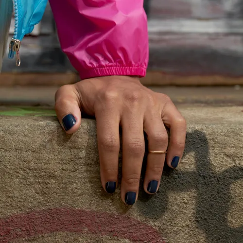 Miniatura 5 de essie Expressie - Esmalte de uñas de secado rápido, vegano, Power Moves, azul, Feel the Hype, 0.33 onzas líquidas