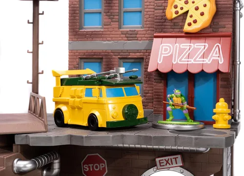 Miniatura 7 de Teenage Mutant Ninja Turtles Turtle Lair Nano Scene con figuras coleccionables fundidas a presión de 1.65 pulgadas, juguetes para niños y adultos