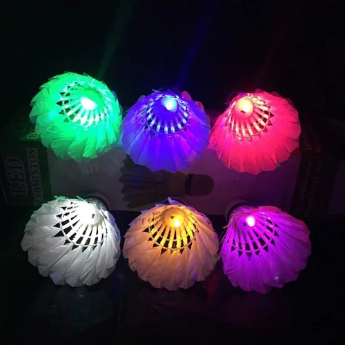 Miniatura 4 de Glow in The Dark Badminton Birdies,LED Badminton Shuttlecocks for Family Backyards Practice,4/5/6 PCS Nylon/Goose Feather Long Lasting Light Up