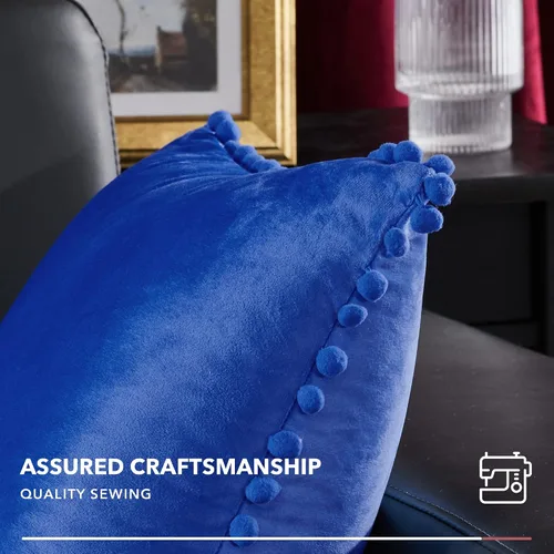 Miniatura 7 de Deconovo Juego de 2 fundas de almohada de terciopelo, 26 x 26 pulgadas, color azul, suaves pompones cuadrados con funda de cremallera oculta