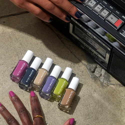 Miniatura 4 de essie Expressie - Esmalte de uñas marrón de secado rápido, Power Moves, vegano, Never Skip A Beat, 0.33 onzas líquidas
