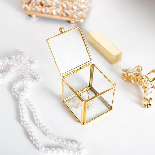 Miniatura 3 de Feyarl Pequeña caja de joyería de cristal transparente para baratijas aretes caja de sombra organizador decorativo para el cofre del tesoro con tapa