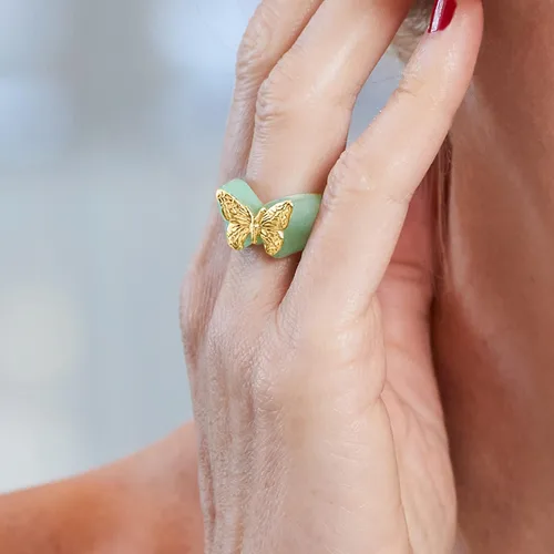 Miniatura 4 de Ross-Simons Anillo de mariposa de jade en oro amarillo de 14 quilates, Gema, Jade