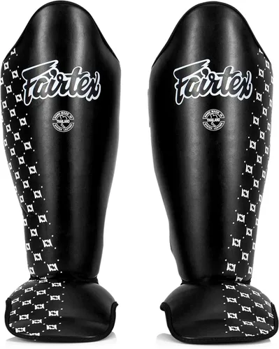 Fairtex Espinilleras SP5 Muay Thai para hombres, mujeres, niños | Las espinilleras son premium, ligeras y duraderas | Protección extendida para Negro
