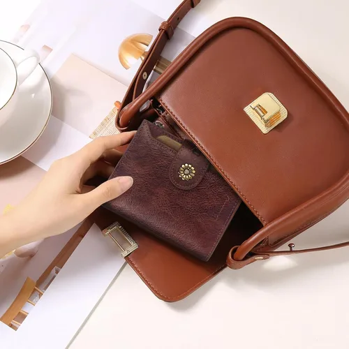 Miniatura 8 de Cartera de cuero con doble pliegue para mujer, bloqueo RFID, tarjetero compacto, cartera pequeña con ventana para identificación extraíble, Retro