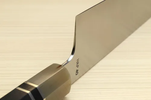 Miniatura 8 de Yoshihiro HAP40 Gyuto - Cuchillo de chef de acero inoxidable de alta velocidad, mango de ébano de triple anillo (8.25 pulgadas)