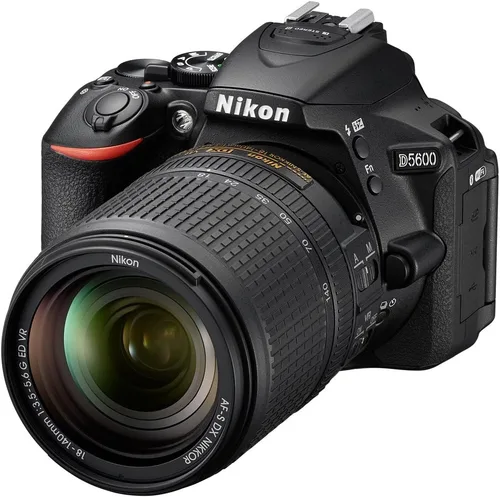 Cámara D5600 formato DX digital SLR