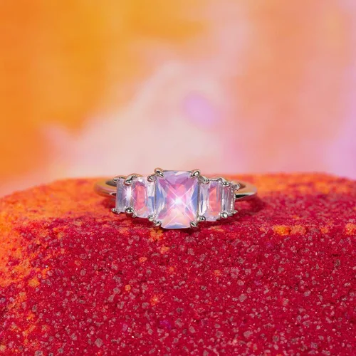 Miniatura 3 de Fragrant Jewels Vela de piedra natal de octubre con anillo de turmalina CZ en el interior (tamaño 9)