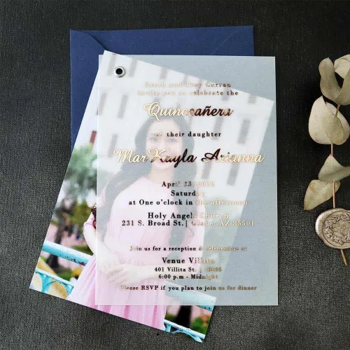 Miniatura 4 de Juego de 10 invitaciones de quinceañera con foto, invitaciones de quinceañera de Vellum con imagen, invitaciones de oro personalizables
