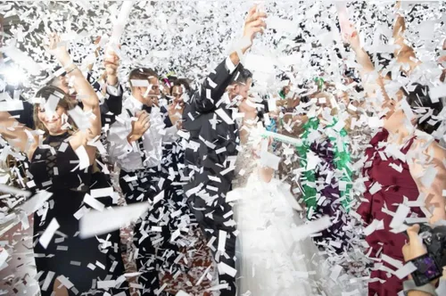 Miniatura 12 de BATTIFE Paquete de 7 varitas de confeti, palitos de papel de seda de colores, disparos de confeti para bodas, celebraciones, aniversarios, Colorido