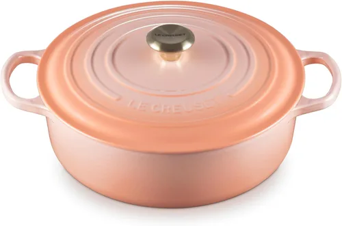 Miniatura 11 de Le Creuset Horno holandés redondo ancho Signature de hierro fundido esmaltado, 6.75 cuartos de galón., Blanco