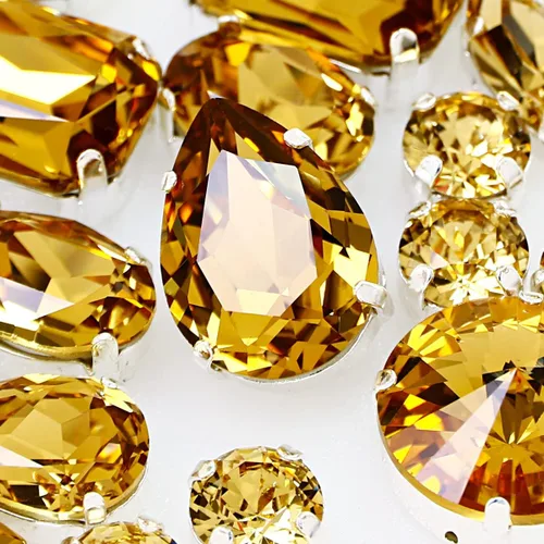 Miniatura 20 de DONGZHOU Diamantes de imitación para coser con ajuste de garra, Piedra Fantasía con agujero hueco, gemas plateadas con parte trasera plana