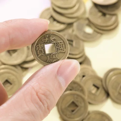 Miniatura 6 de Boao 200 monedas chinas de Año Nuevo chino Feng Shui monedas I-Ching adorno para riqueza y buena suerte (0.8 pulgadas)